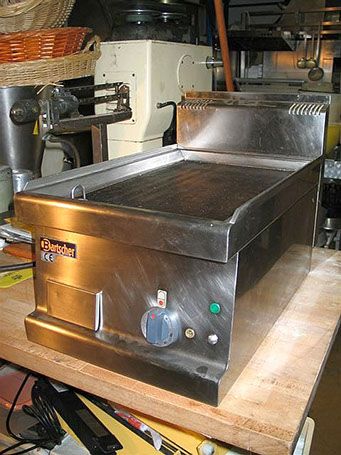 Bartscher Roaster with grill plate