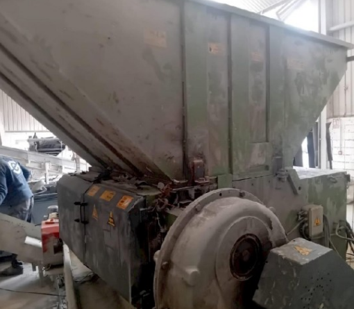 MSA300-1260 (750)2 Single-shaft shredder