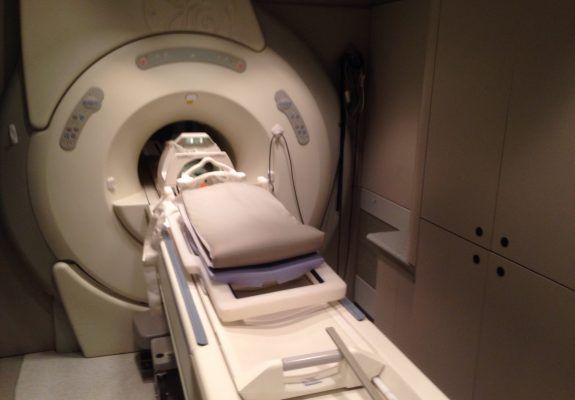 GE Mobile MRI 9X 1.5T Echospeed