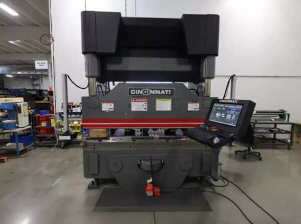 Cincinnati 90MX6 90 Ton x 8' CNC Press Brake 90 Ton