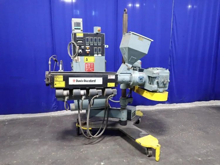 Davis Standard 1.5″ Pedestal Extruder