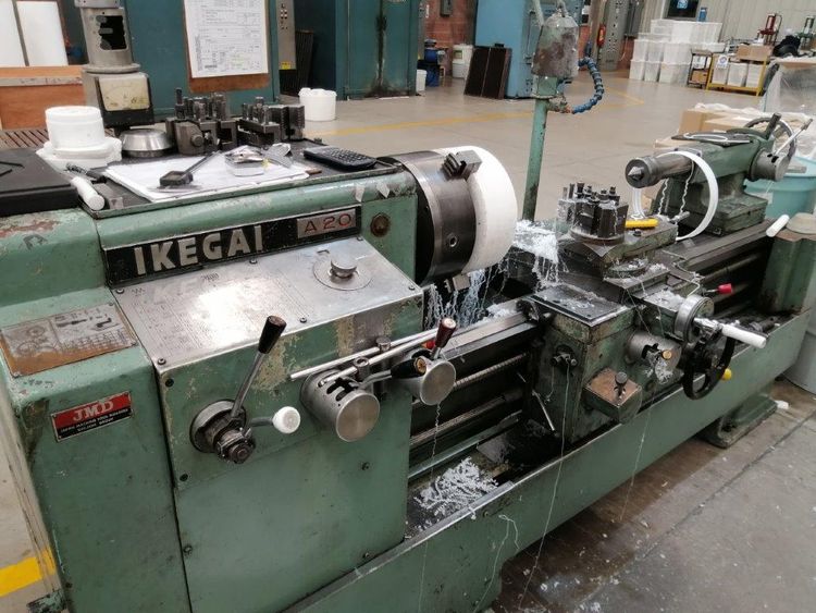 Ikegai A20 parallel lathe