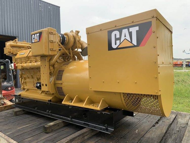 Caterpillar 3412 Engine output	611 kW