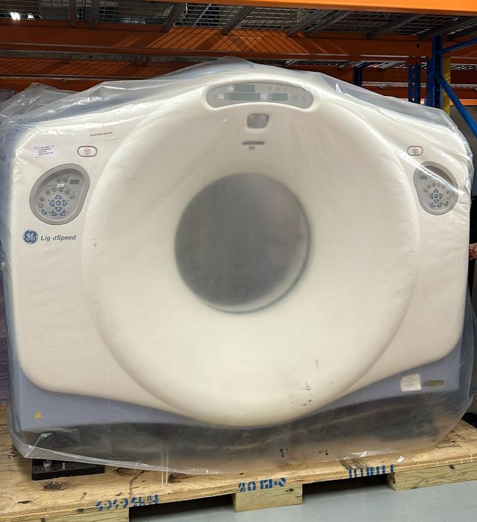 GE LightSpeed 16 CT Scanner