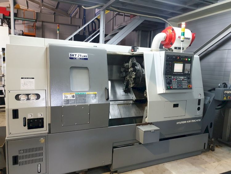 Hyundai FANUC-0i-TD 4,000 1/MIN Hyundai Wia - SKT21LMS 2 Axis