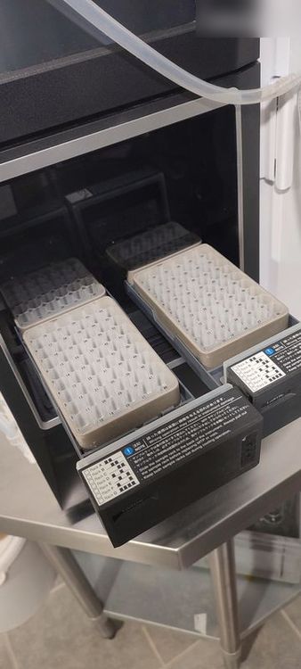 Shimadzu LC2050C HPLC chromatography machine