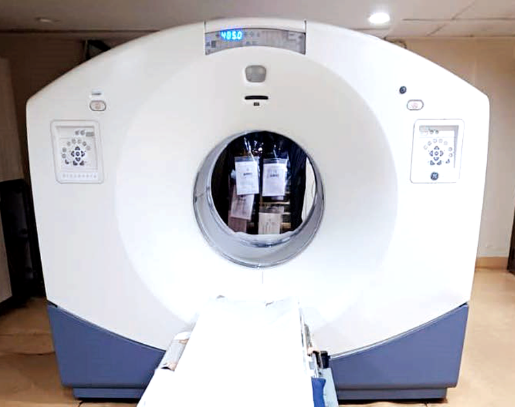 GE Healthcare Discovery 690 PET CT Scanner