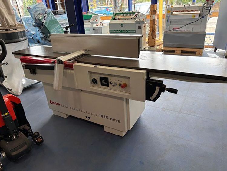 SCM F410 Nova
