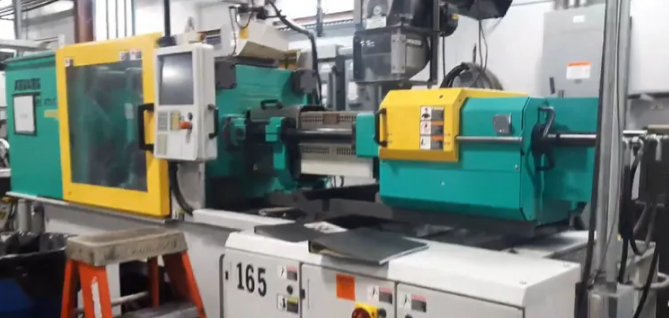 Arburg 470C-1500-400 165 T