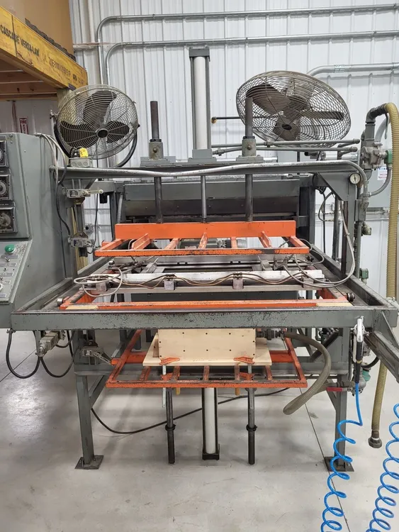 Maac ASP 3036 thermoformer