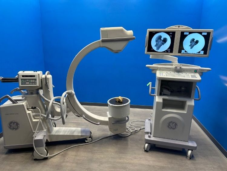 OEC 9900 Elite 12in Vascular C-Arm