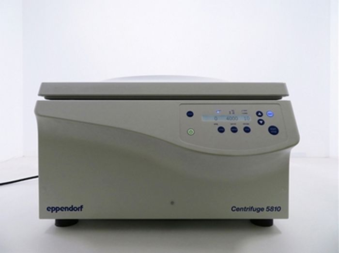 2 Eppendorf 5810 w/ A-4-62 Benchtop Centrifuge w/  Rotor