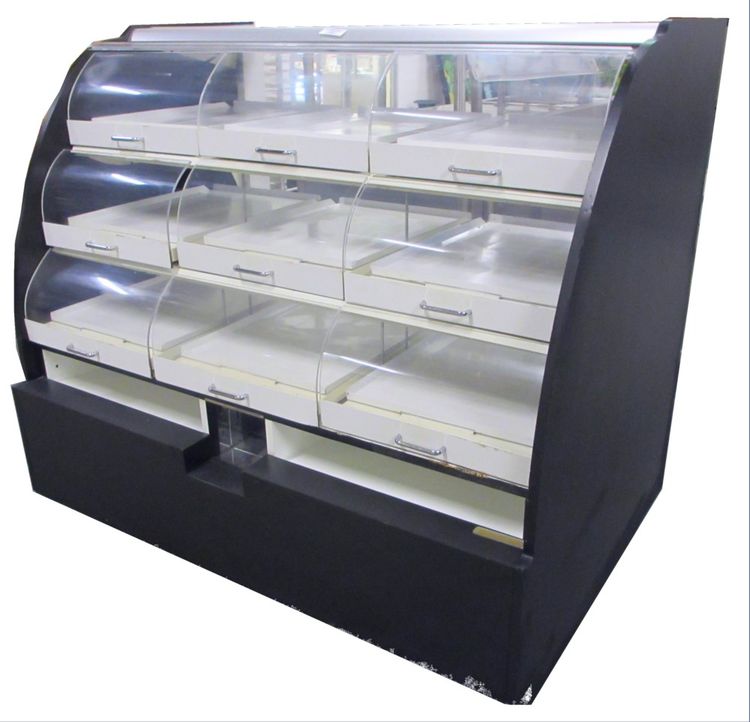 Structural Concepts Curved Dry Bakery Case