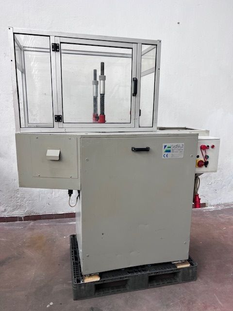 Ferraro SR 10 Corner rounding machine for cones