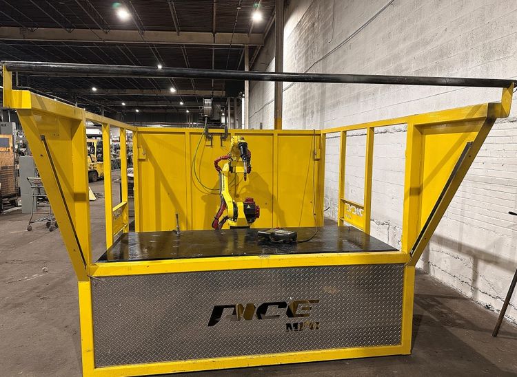 Fanuc, Lincoln ARC-MATE 100IC WELDING CELL 6 Axis