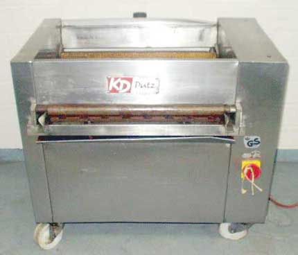KD Putz Baking sheet cleaning machine
