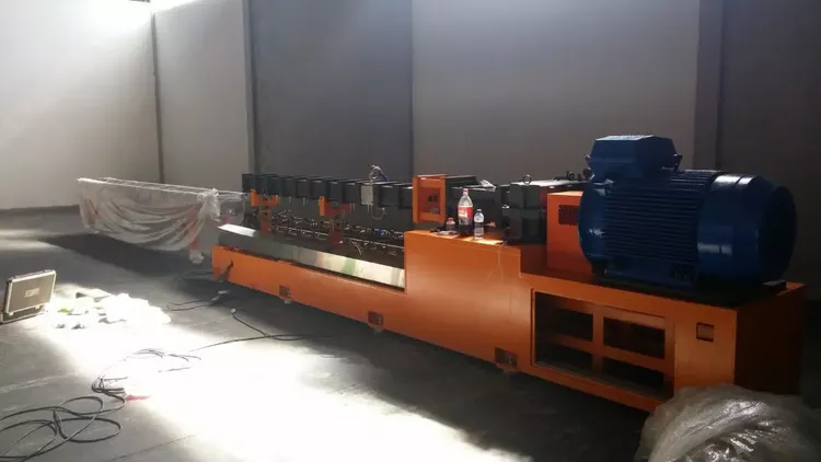 70mm Double Screw Cooting Extruder