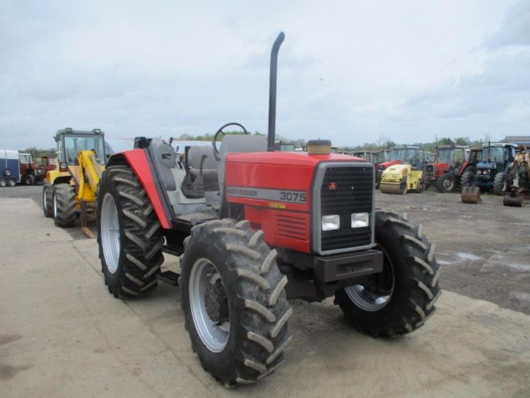 Massey Ferguson 3075 Tractor