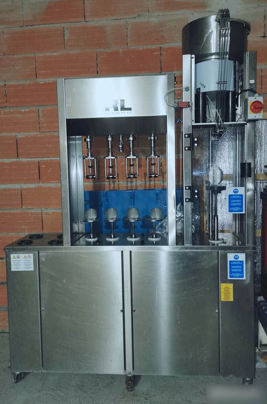 Tribloc Semiautomatic 4 spout beer bottling machine