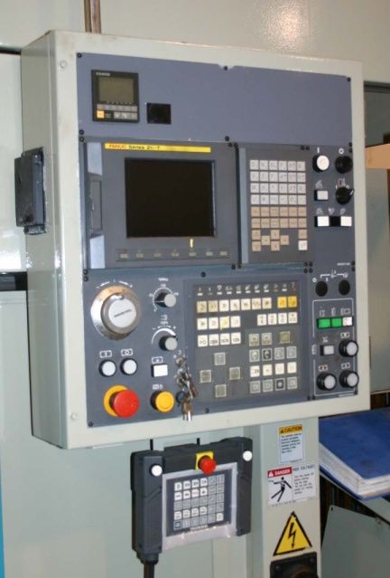 Takisawa FANUC 21iT Max. 4000 rpm TT-200 2 CNC Turning Center