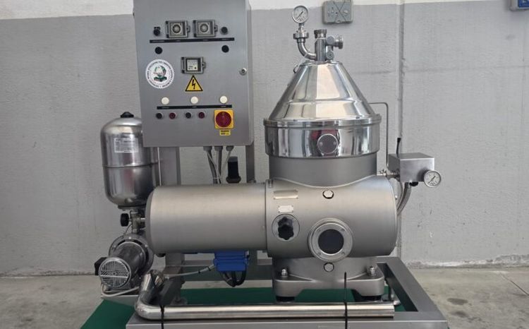AUTOMATIC CREAM SEPARATOR