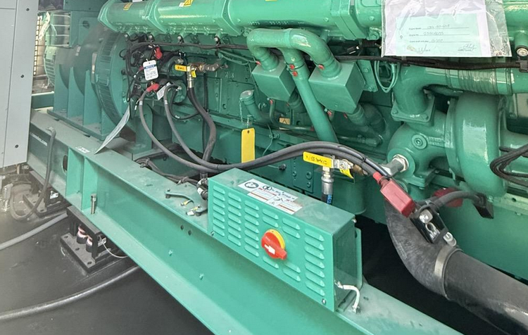 Cummins C2000D6E Diesel Genset Power output: 2000 kW