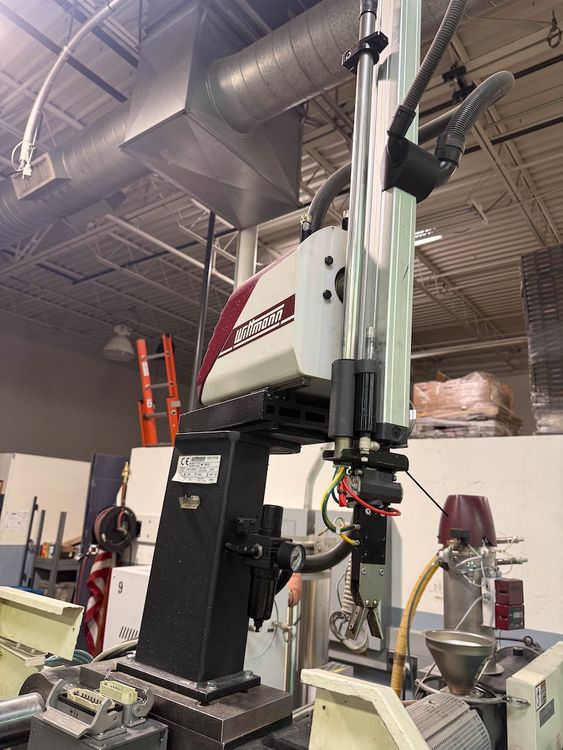 Wittmann W702 Sprue Picker