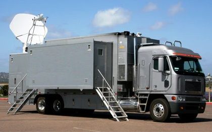 Freightliner PRODUCTION/UPLINK TRUCK