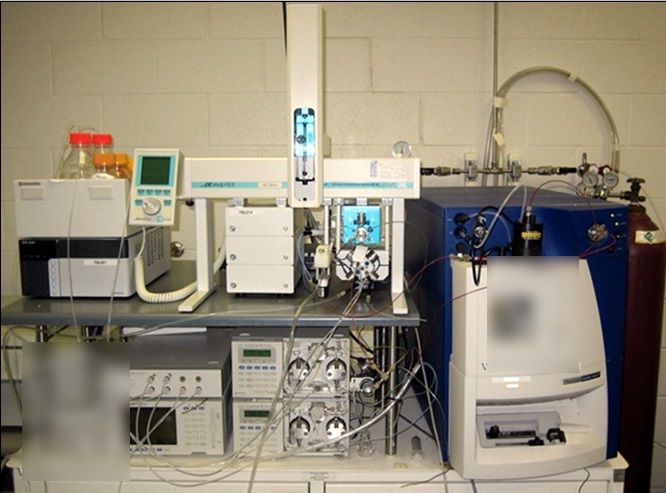 Shimadzu LC with Leap autosampler