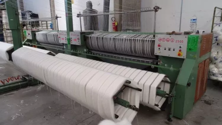 Guma yarn raising machine