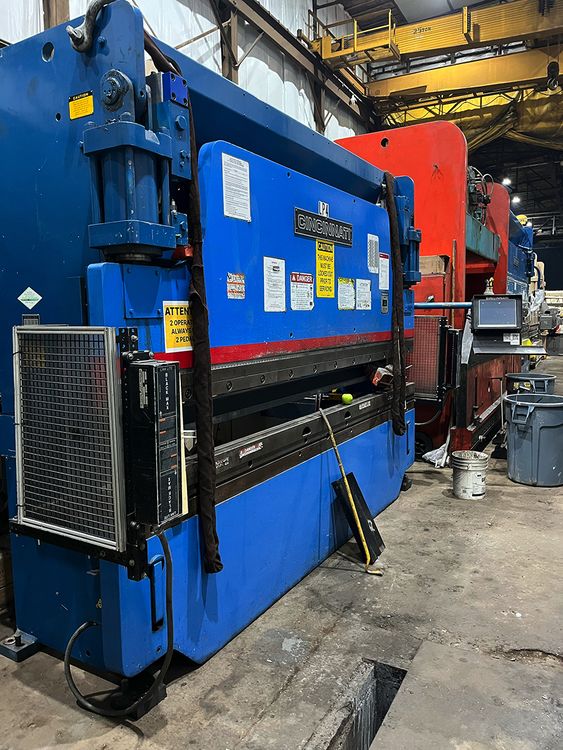 Cincinnati 90CBII CNC Press Brake 90 TON