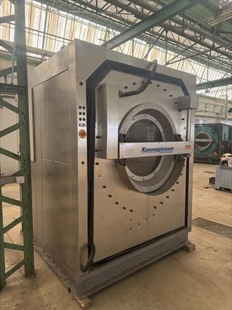 Kannegiesser 140 kg washer-extractor with aseptic option