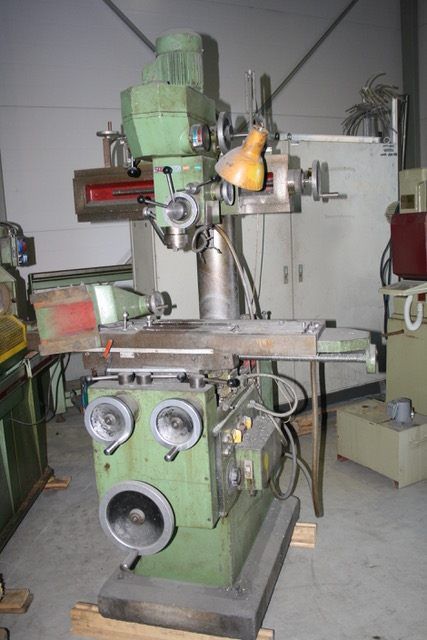 Sacia 1100 Tool milling machine 3000 rpm