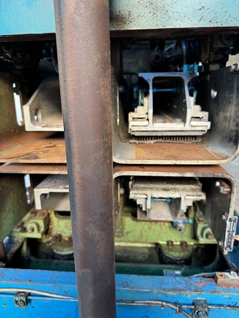 Dilo finishing needle loom