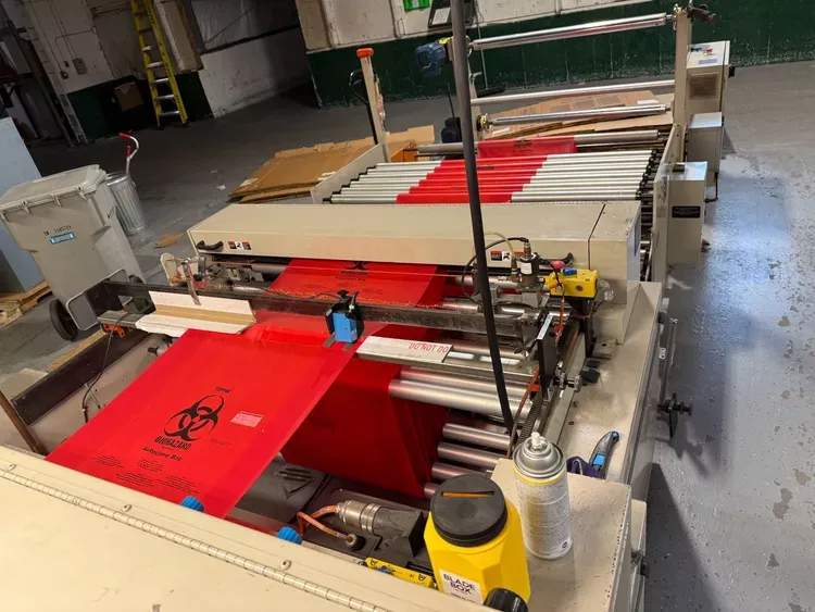 CMD 1400DBS Bag Machines, Bottom Seal out of line