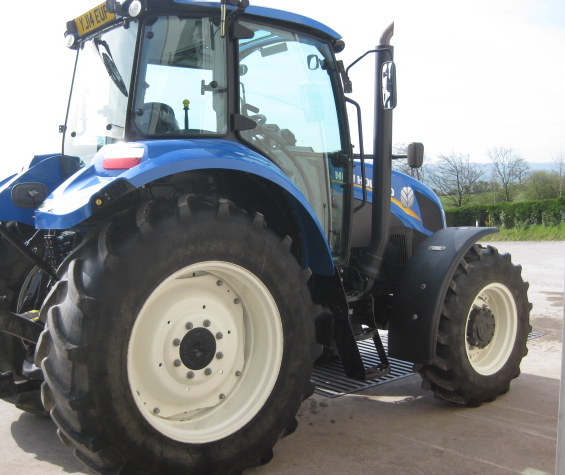 New Holland T5-105 Tractor