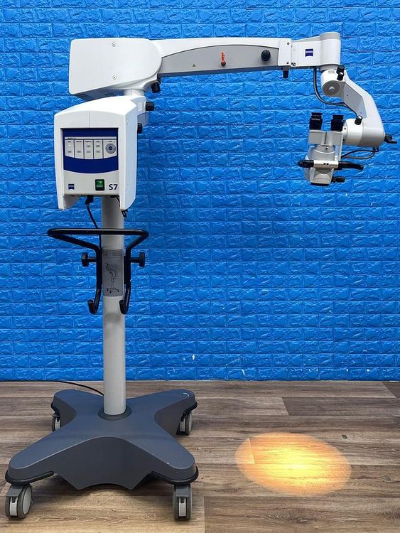 ZEISS S7 OPMI Movena  Microscope