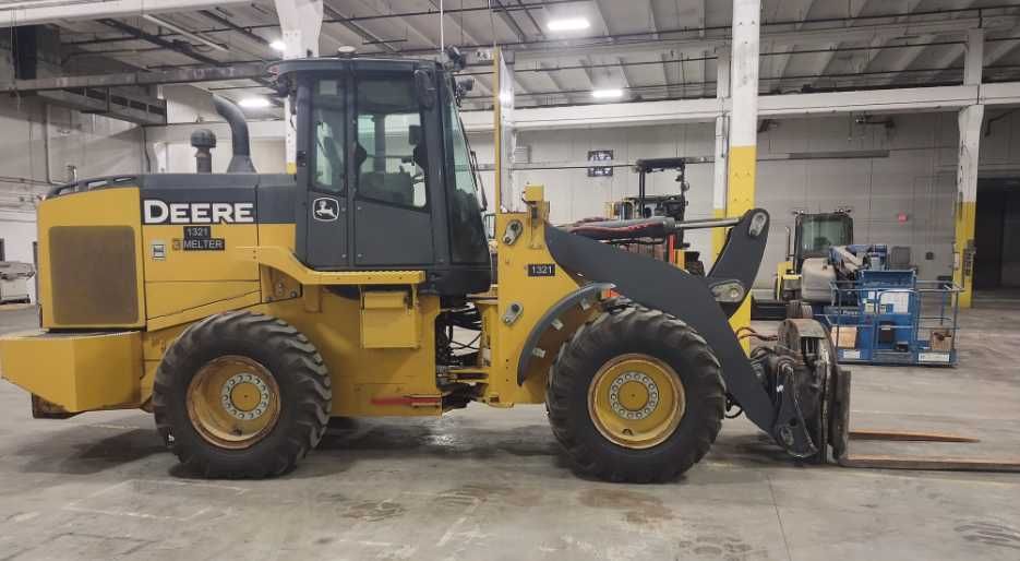 John Deere 624K Wheel Loader