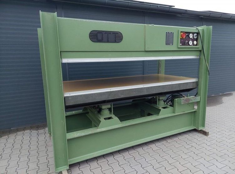 OTT Veneer Press