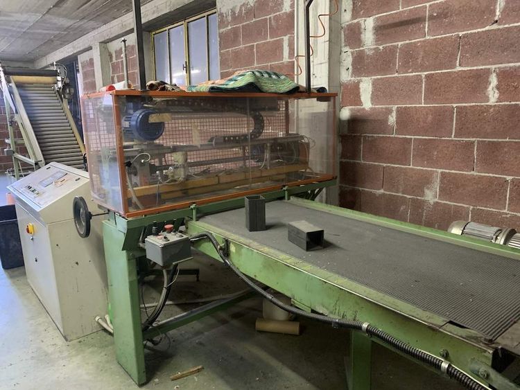 Cross cutting semi automatic
