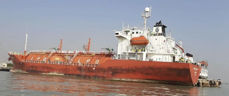 Kitanihon Zosen ASIAN GAS II ABT 2610 DWT ON 4.21 M DRAFT