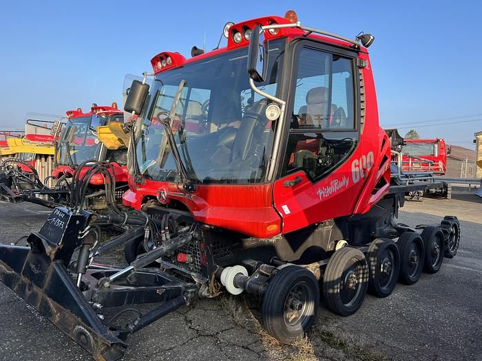 Pistenbully 600