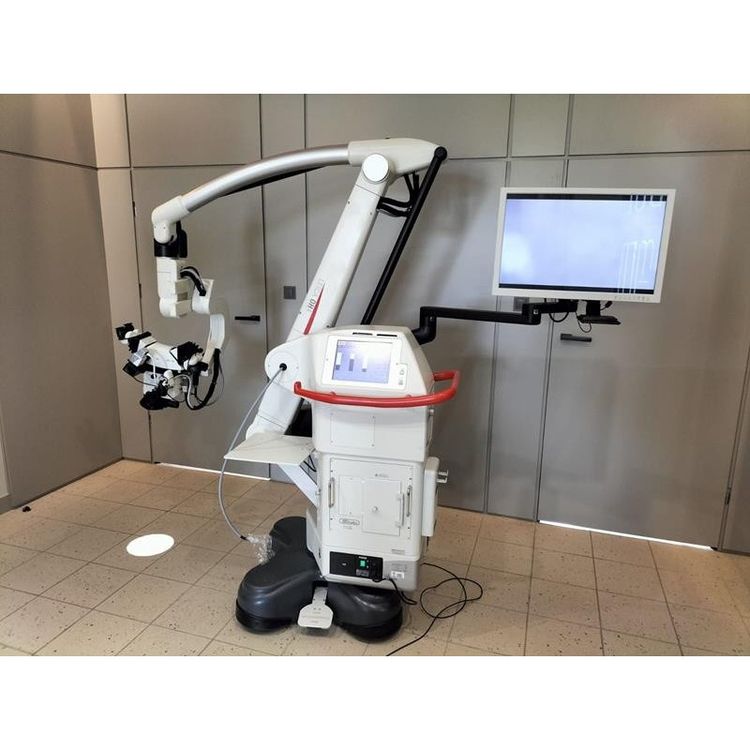 Leica M525 Surgical Microscope