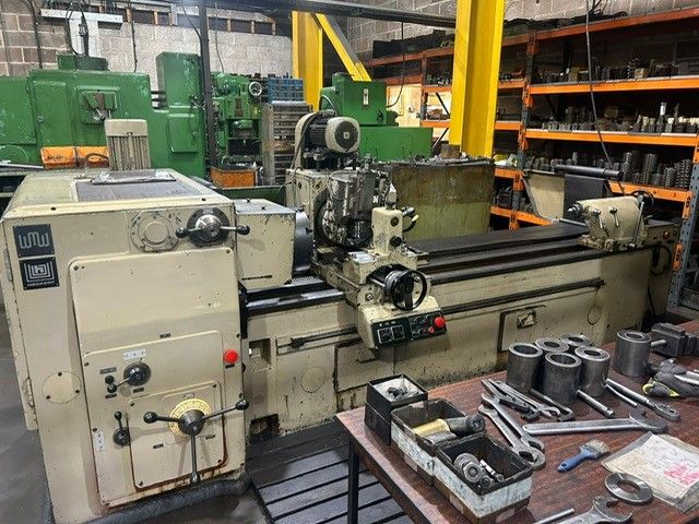 Heckert ENGINE LATHE 560 rpm ZFWVG 250x2000