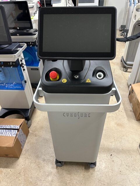 Cynosure Elite IQ Laser