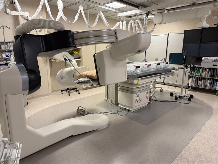 GE IGS 540 Cath/Angio