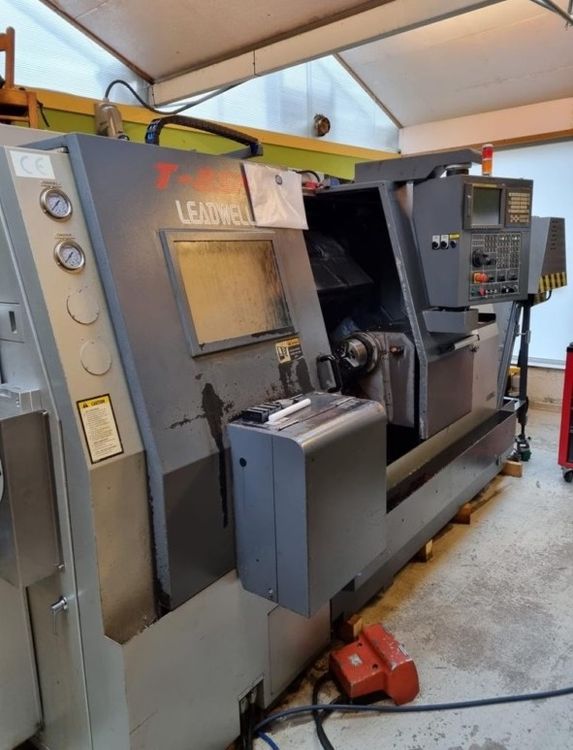 Leadwell FANUC 18 ITB Variable Speed T 8 SM 2 Axis