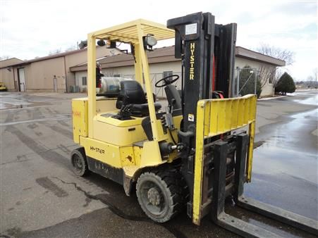 Hyster S120XMS Capacity: 12,000