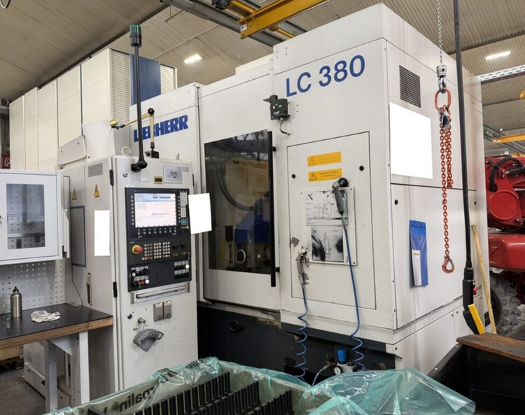 Liebherr LC380  1500 rpm Gear Hobbing Machine - Vertical