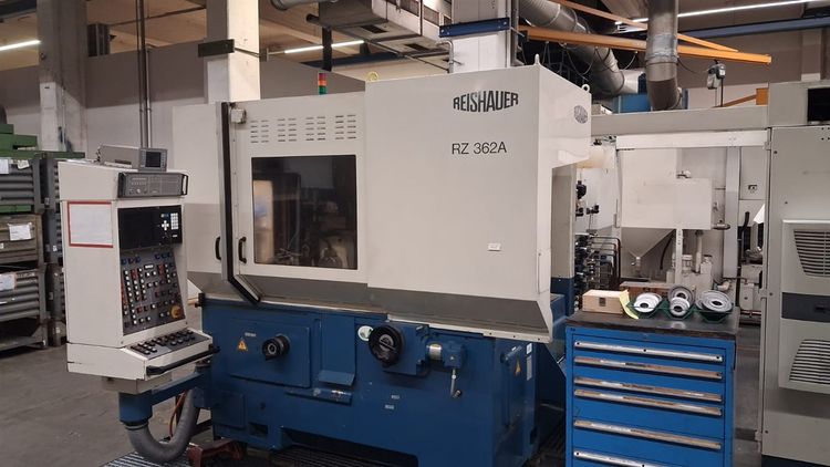 Reishauer RZ362A Variable Gear Hob Grinder